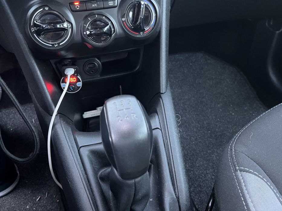 Peugeot 208 impecavel