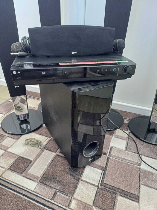 Домашній кінотеатр, DVD, карооке, 2 мікрофони