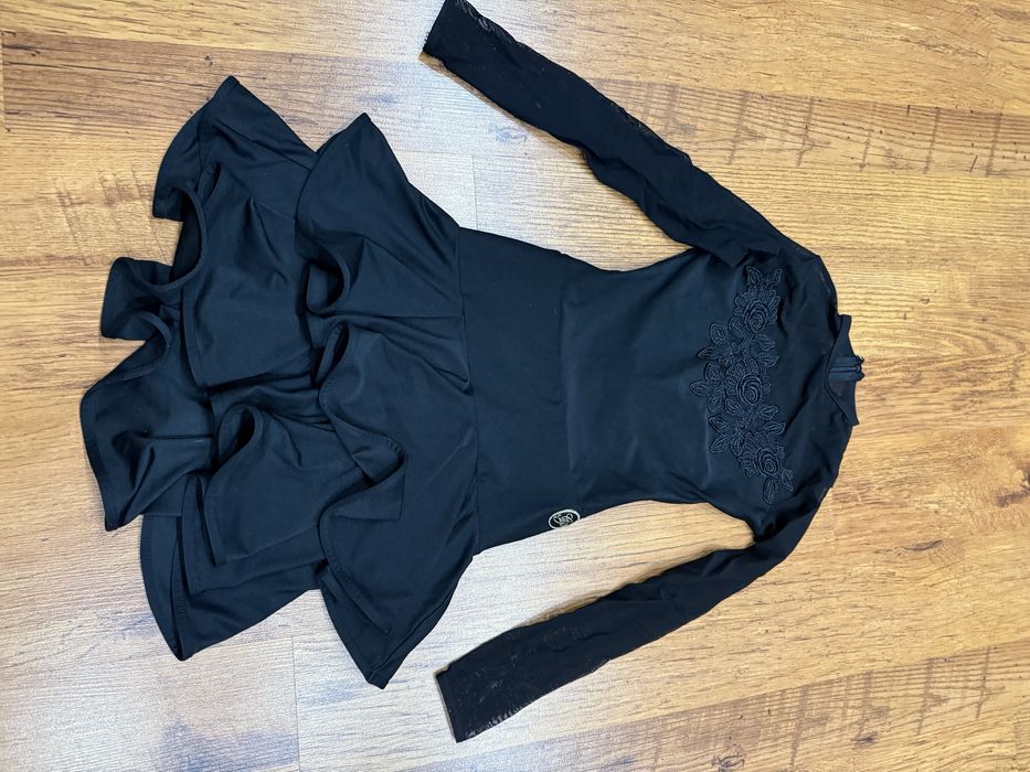 Одяг для бальних танців