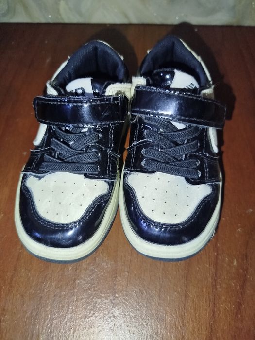 Кросівки 24 розмір