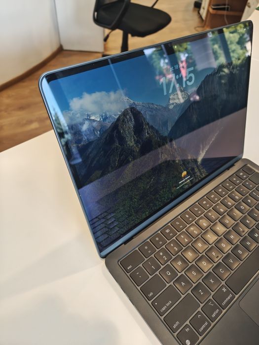 Rezerwacja! MacBook Air 13,6" M2 / 16 GB RAM / 1 TB SSD – stan idealny