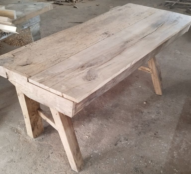 Mesa de carpinteiro maciça