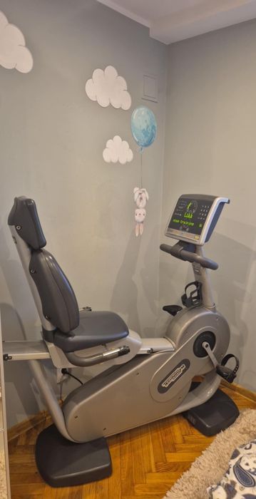 Sprzedam rower stacjonarny technogym