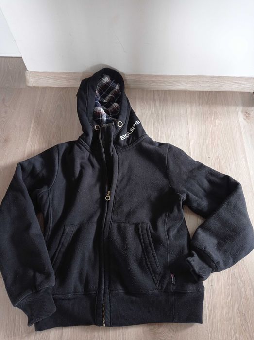 Bluza  Equipe czarna z kapturem.