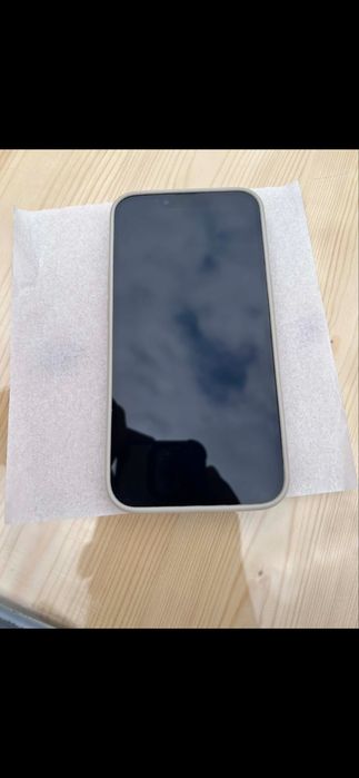 iPhone 13 128gb.