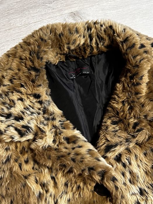 Вкорочена шубка лео