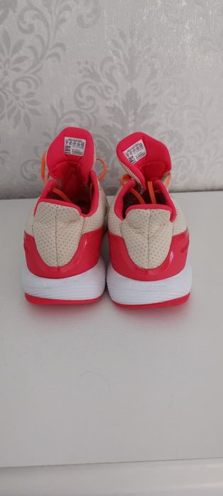 Buty sportowe Adidas damskie