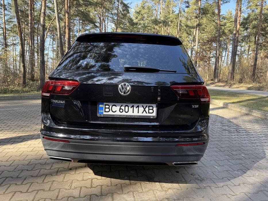 Volkswagen Tiguan 2018, 2.0 бензин
