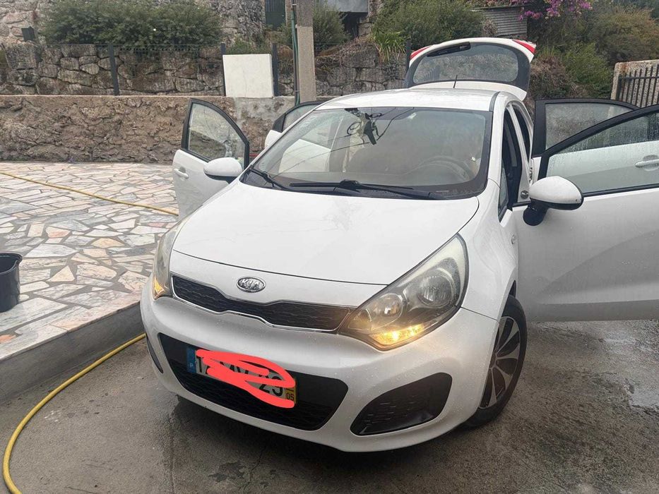 KIA RIO 1.1 CRDi (Diesel) – 2012 – Único Dono & Super Económico! — photo 4