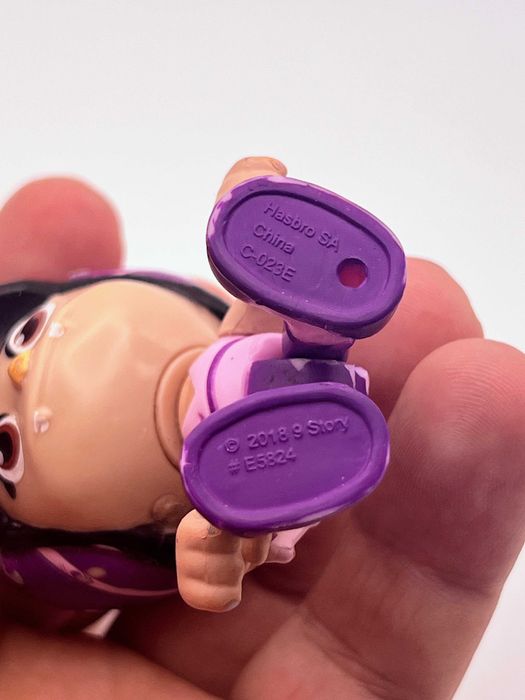 Betty McBat Figura de Ação Top Wing Hasbro (2018)