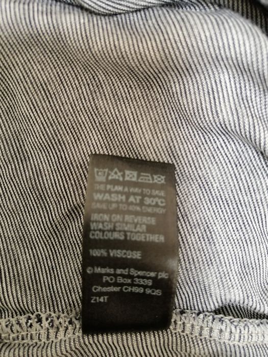 Bluzka damska nowa w rozmiarze 42XL małe 100 %wiskoza