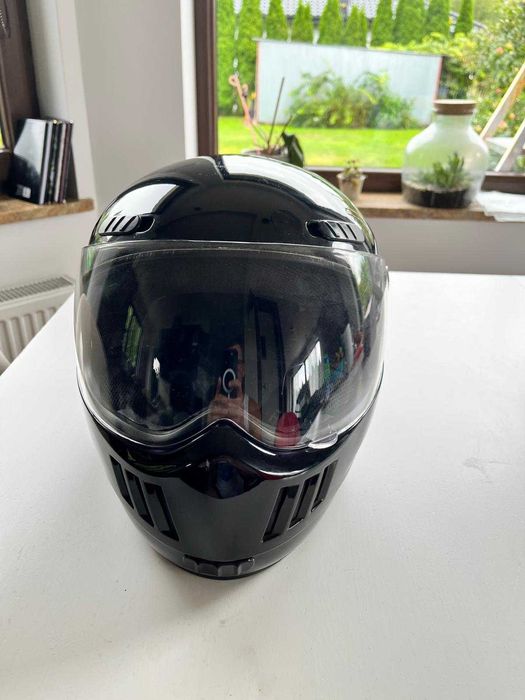 kask motocykolwy czarnyLouis Streetfighter