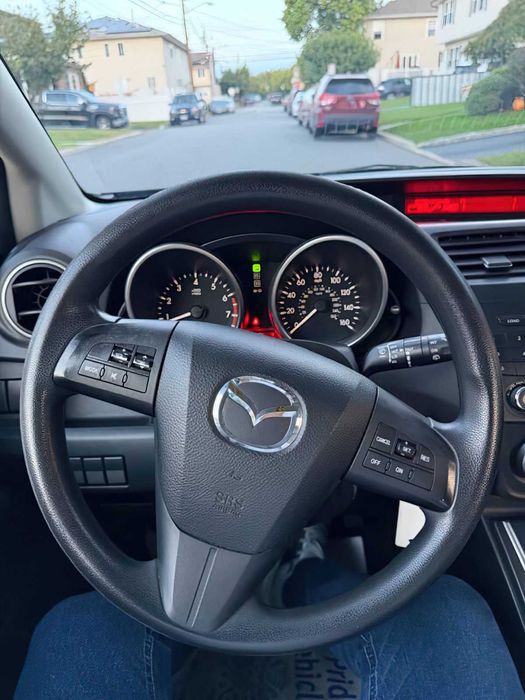 Mazda 5      2014