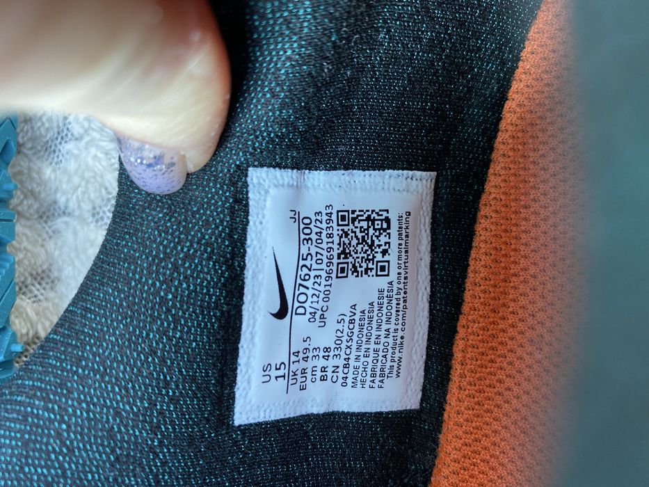 Продам нові кросівки Nike, 49,5 розмір (33см)