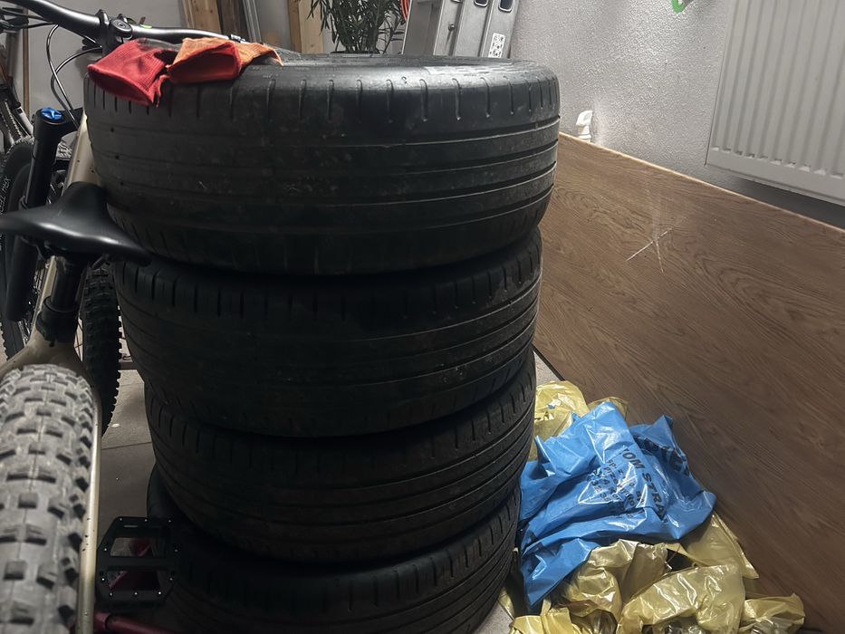 Opony Continental rozmiar 215/55/17 V