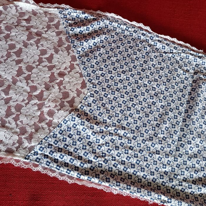 Echarpe (lenço) de algodão e renda
