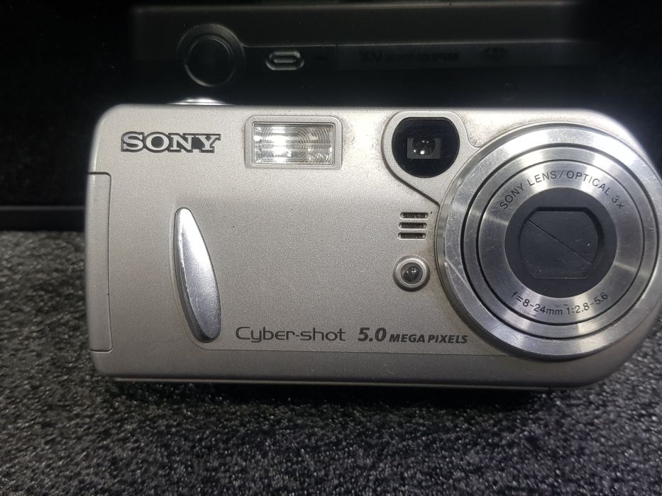 Фотоаппарат Sony DSC-P92 (Canon PowerShot G9