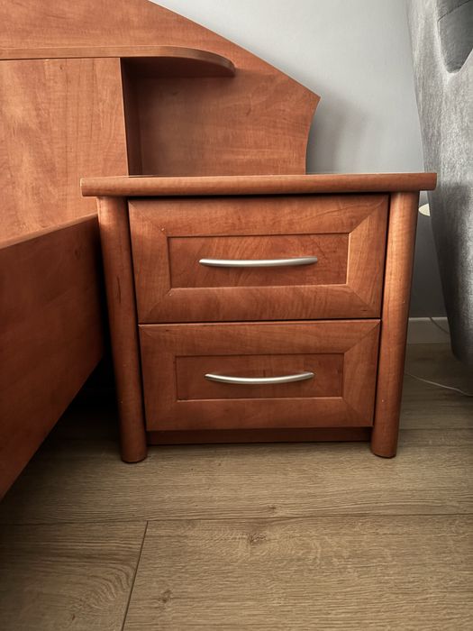 Łóżko komoda lustro szafki nocne