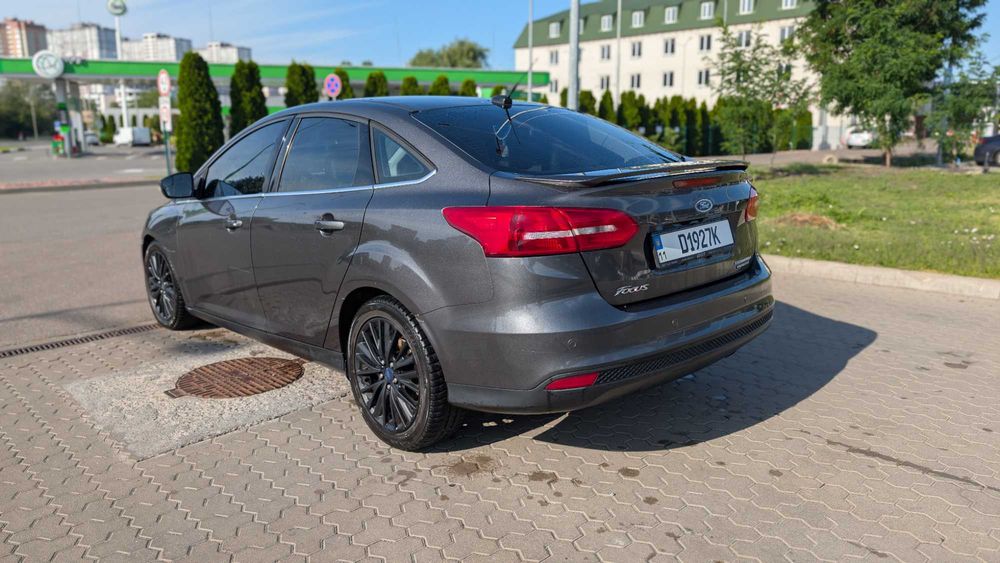 Ford Focus 2.0 Ti-VCT GDI бензин. 2015 року. у хорошому стані