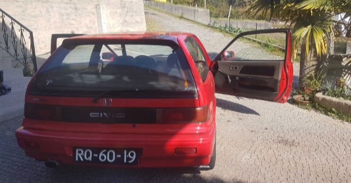 Honda civic vermelho