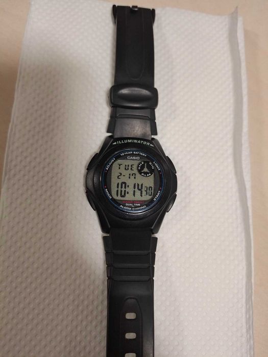 Zegarek Męski Casio F-200W-1AEF
