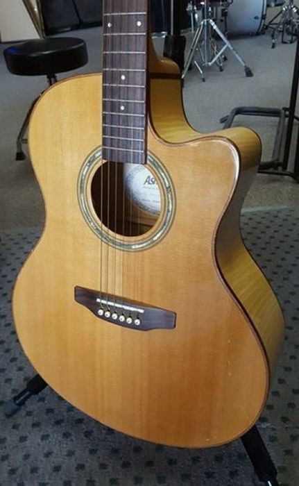 Guitarra acústica ashton J59 SCEQ