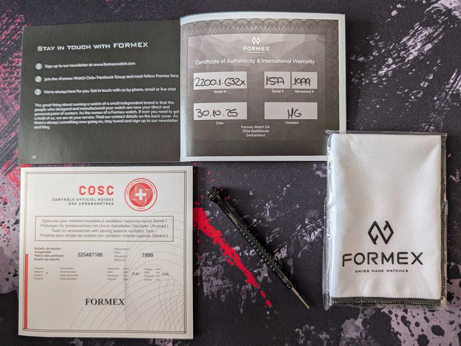 FORMEX REEF 42 MM Automatic COSC 300M czarny