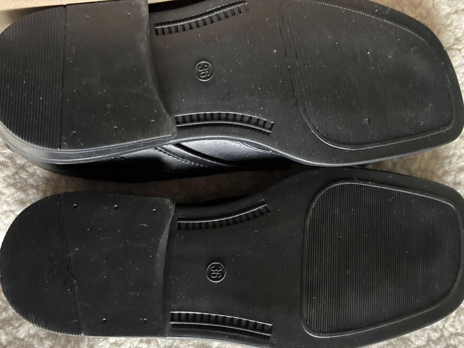 Buty czarne młodzieżowe roz.36