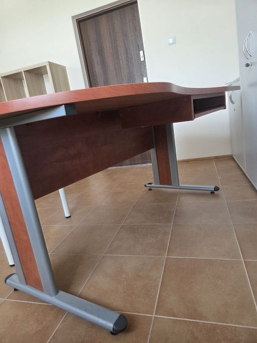 Sprzedam biurko do pracy
