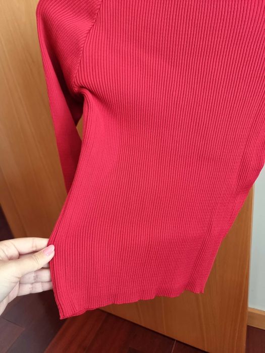 Camisola vermelha com decote Primark, tamanho 2XS