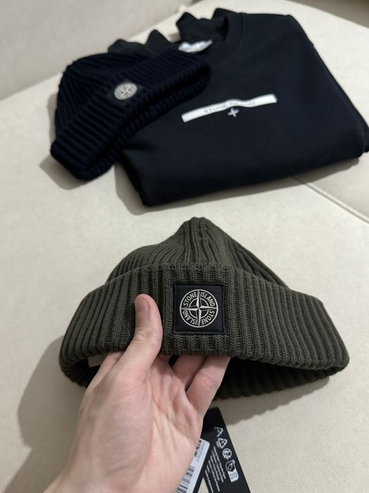 Шапка stone island оригинал, в рубчик