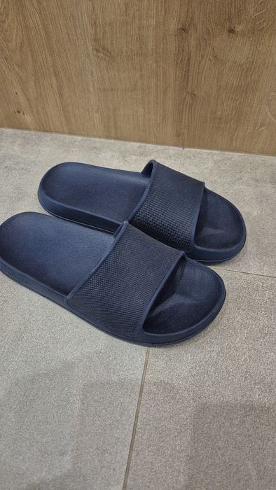 Granatowe klapki dziecięce na basen rozmiar 36