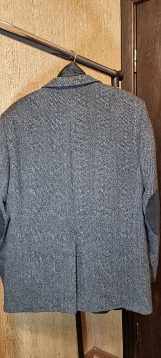 Продам піджак утепление,вовна,54 розмір