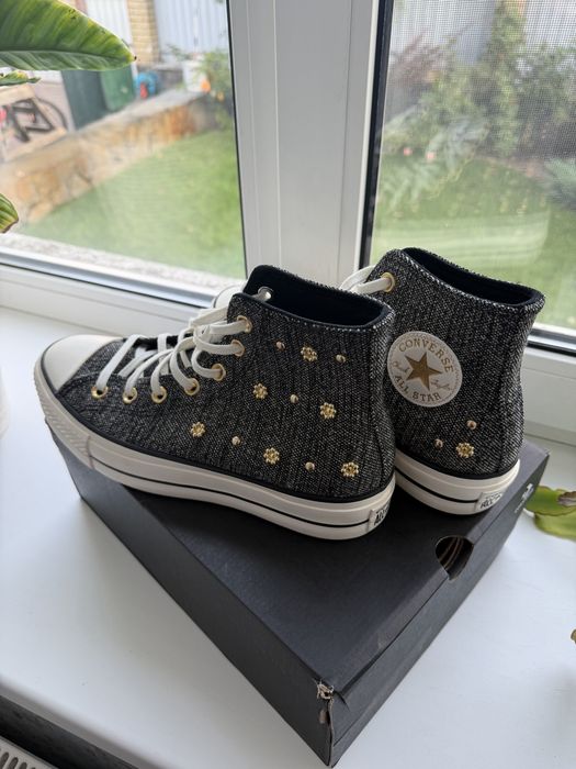 Продам Converse, нові , оригінал .