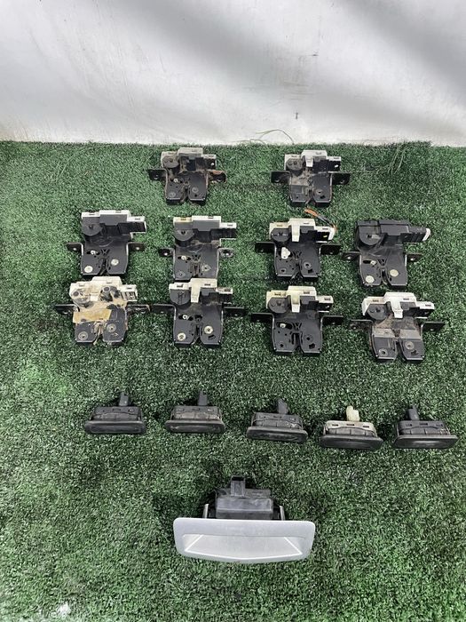 Замок багажника кнопка Renault scenic 2 megane гарантія ! сценік меган