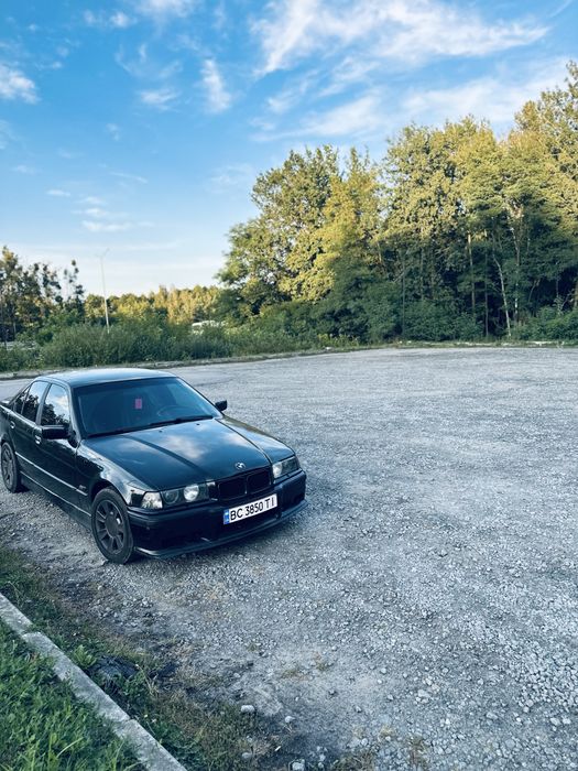 BMW e36 m52b20.