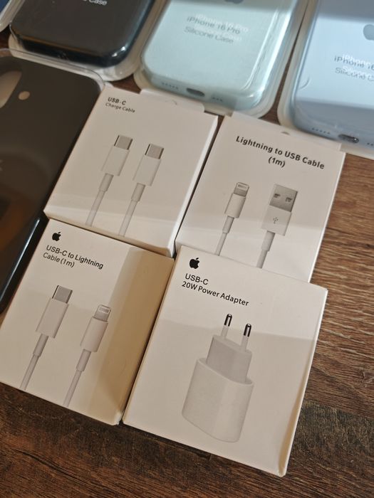 Capas iPhone 17 e  16 e Carregador e cabos