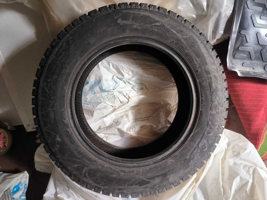 Зимова резина 195/65/15 Lassa iceways 2 4 шт 19 рік