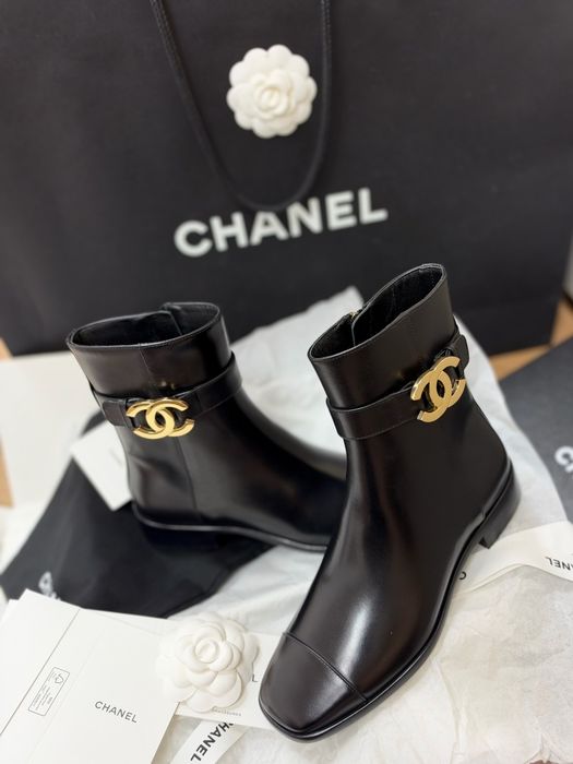 CHANEL® Luksusowe buty CC® ekskluzywne obuwie skórzane botki