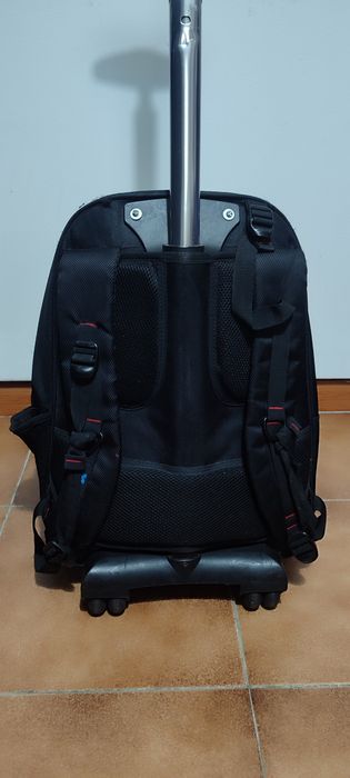 Mochila com rodas (trolley) Marcello – funcional