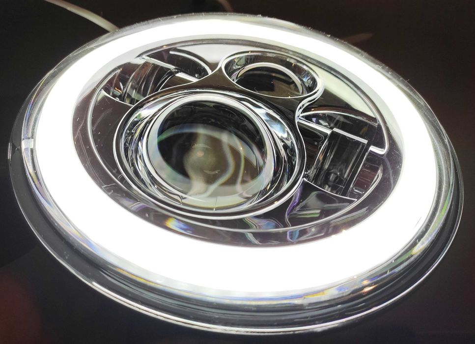 Фара 7" LED мото авто Н4 ангельские глазки светодиод Ява Иж Нив