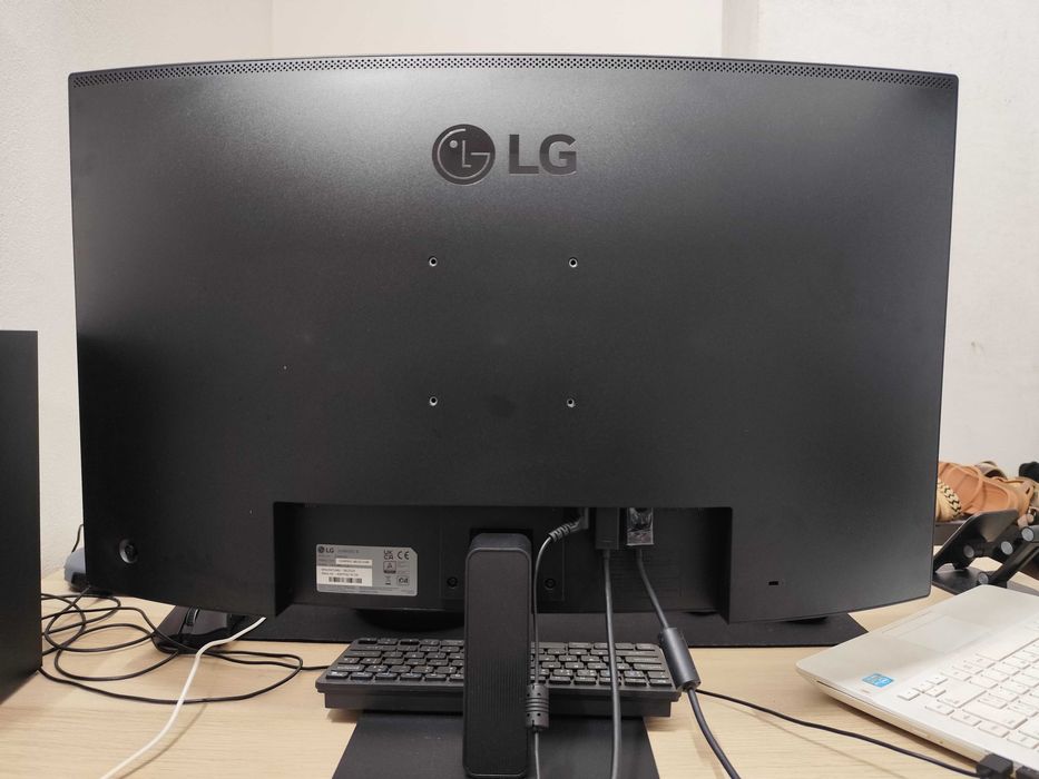 Monitor Curvo LG 32" Full HD (100Hz) - Impecável!