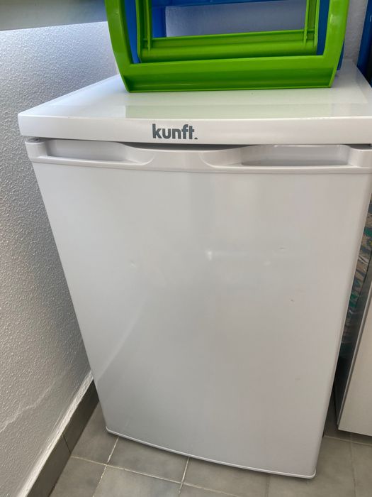 Mini frigorífico 85cm Kunft