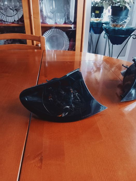 Piscas escurecidos BMW e46 2001