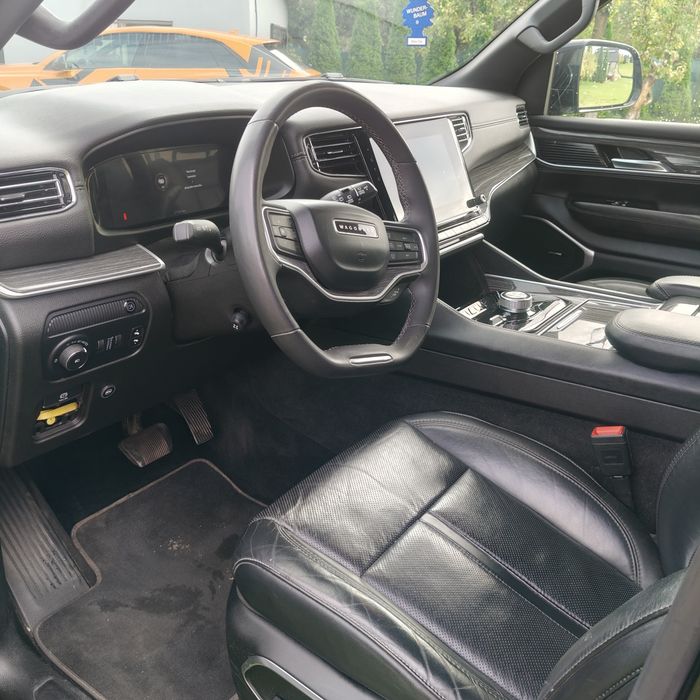Jeep wagoneer 5.7 hemi
