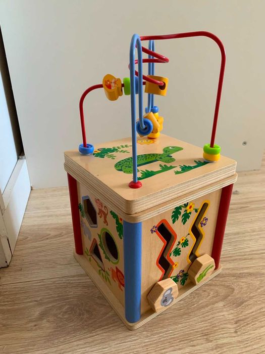 Cubo de Atividades 5 em 1, em Madeira Playtive