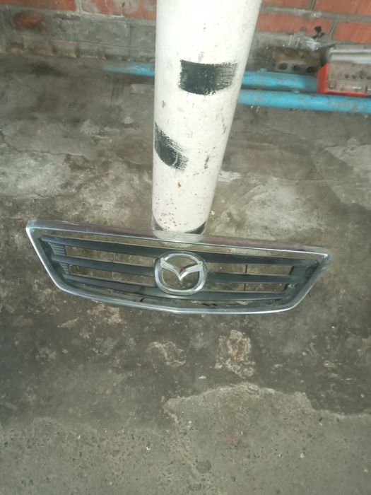 Решитка на мазду