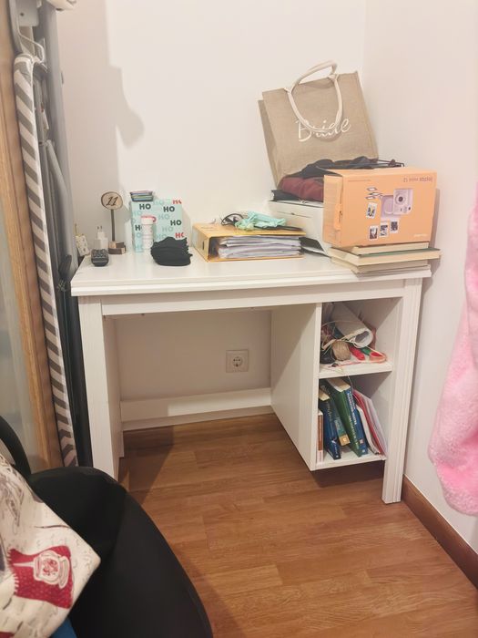 Secretária Brusali IKEA