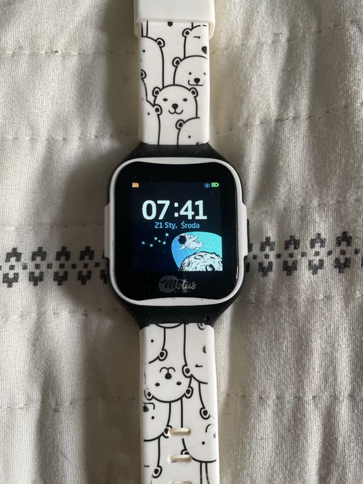 Motus. Zegar dla dziecka z Sim