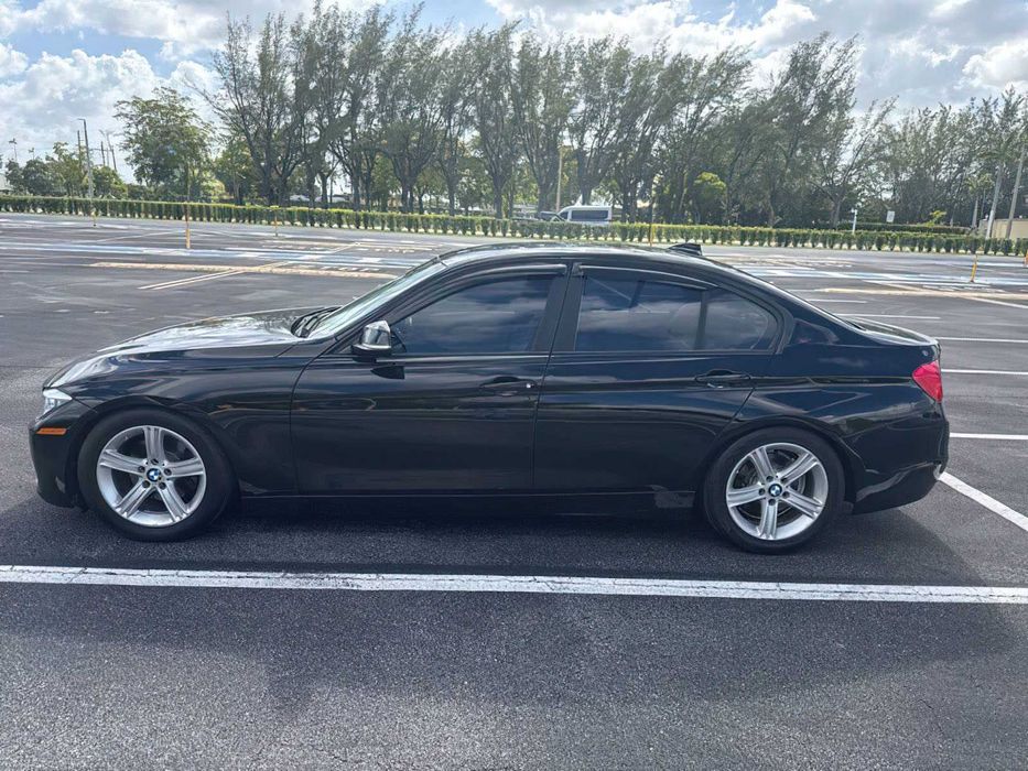 BMW 3 Series 328i      2015